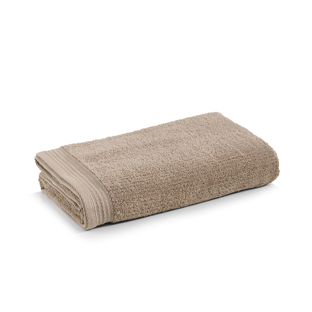Toalha Banhão Karsten Imperial – 86x150cm, 100% Algodão, 450g/m², Softmax e Fio Penteado