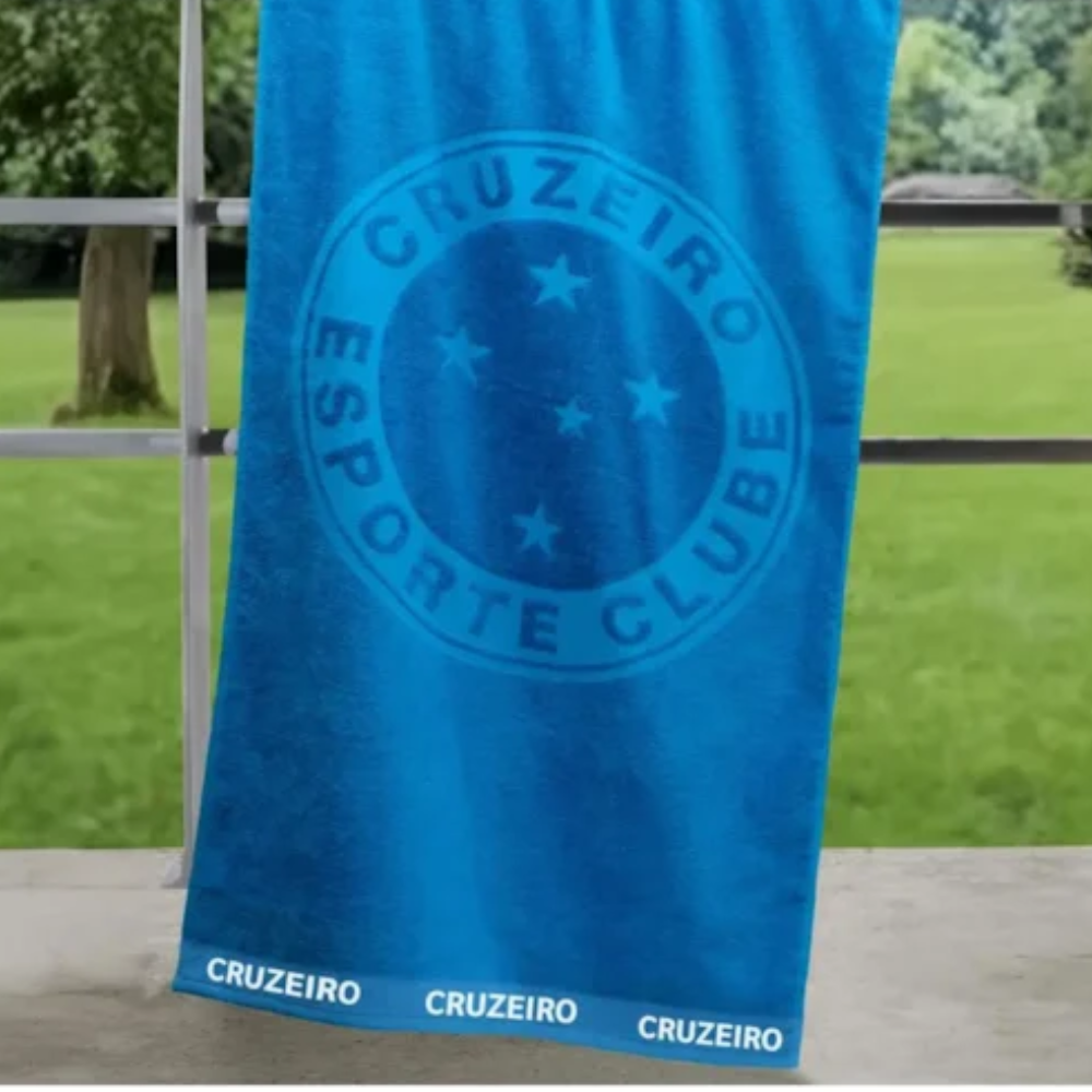 Toalha de Banho Jacquard Bouton Times – 70x140cm, 100% Algodão, Acabamento Aveludado e Estampa Reativa